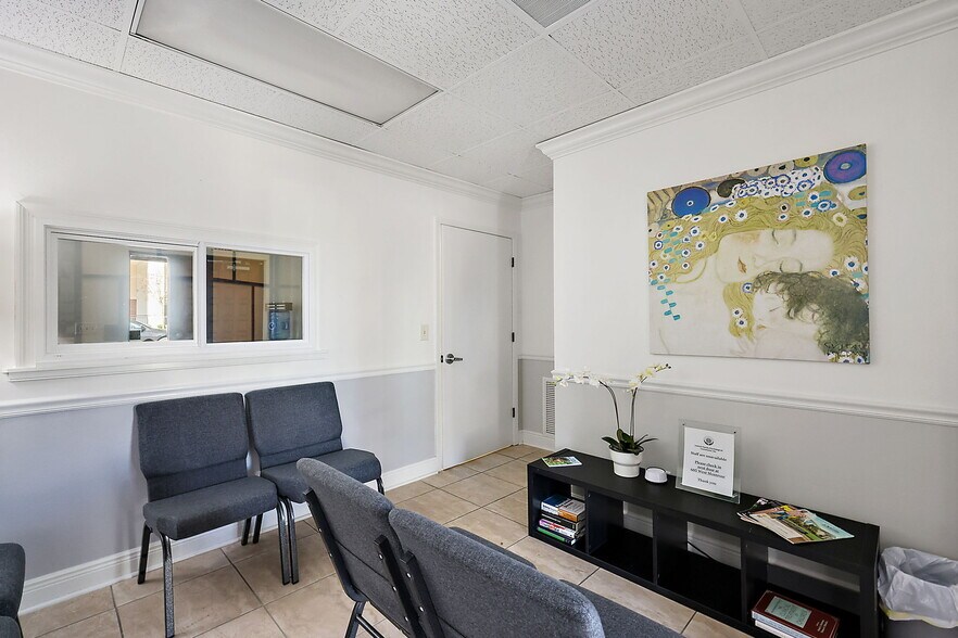 More Photos Of 609 W Montrose St, Clermont Office For Sale