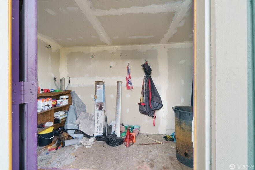 More Photos Of 4705 Pacific Way, Seaview Freestanding For Sale