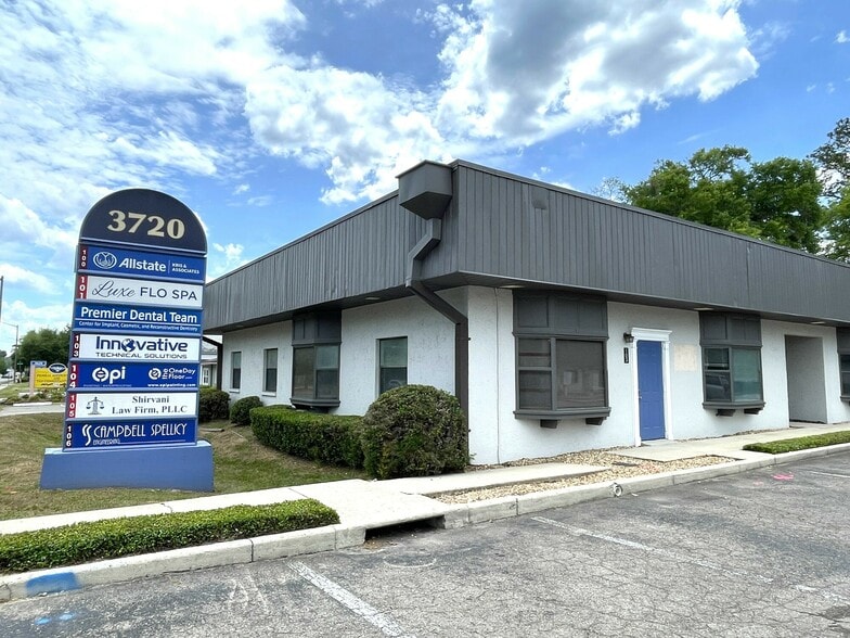 More Photos Of 3720 NW 43rd St, Gainesville Office For Sale