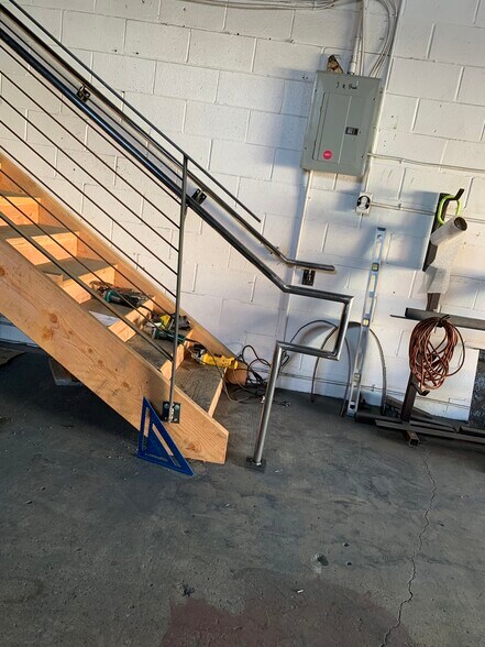 More Photos Of 1861 Main St, San Diego Warehouse For Lease