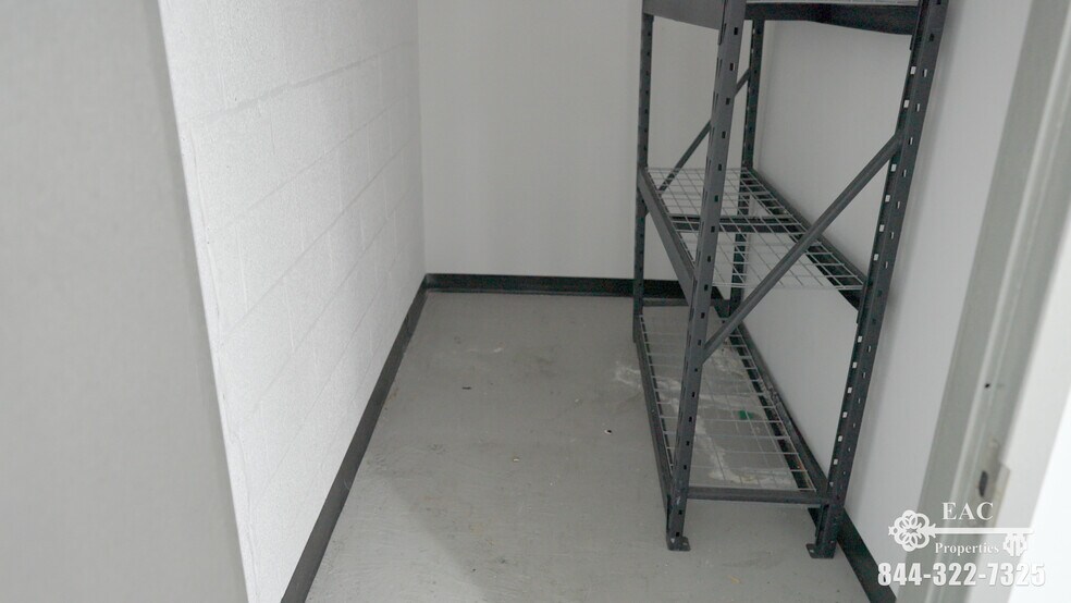 More Photos Of 482 Glenbrook Rd, Stamford Manufacturing For Lease