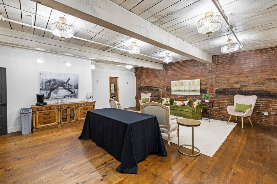 More Photos Of 600 S Broad St, Monroe Manufacturing For Lease