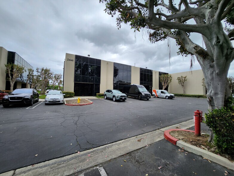 More Photos Of 2441 W 205th St, Torrance Research And Development For Lease