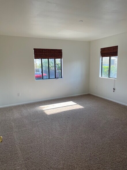 More Photos Of 1053-1065 E Santa Clara St, Ventura Apartments For Sale