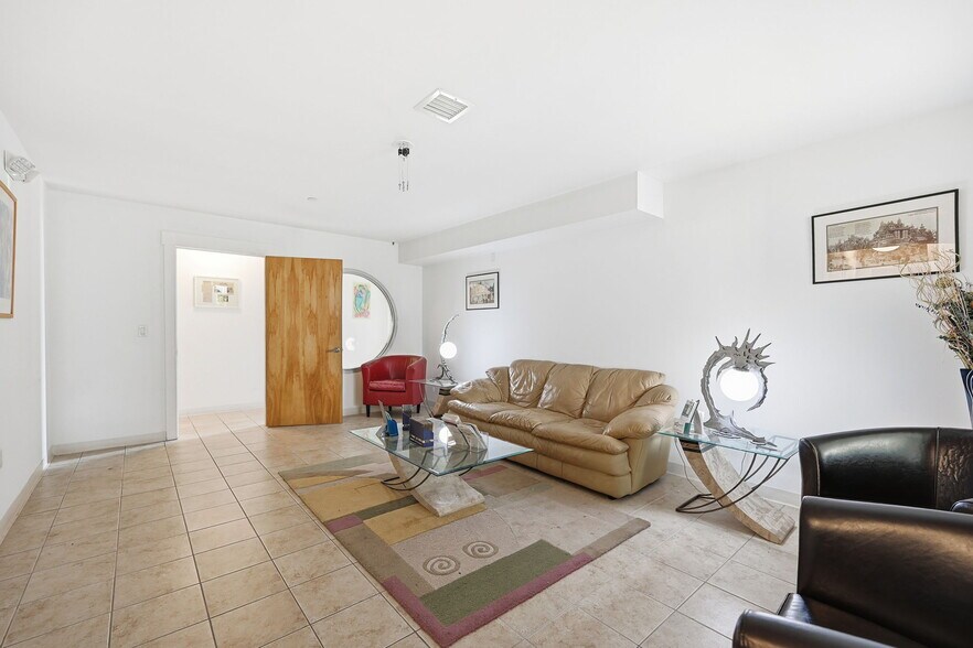 More Photos Of 354 Avenue C, Bayonne Freestanding For Sale
