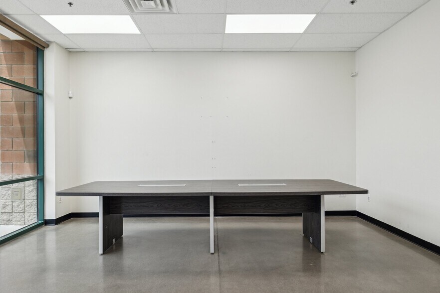 More Photos Of 20827 N Cave Creek Rd, Phoenix Office For Lease