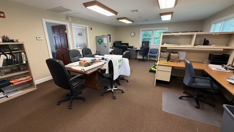 More Photos Of 205 State Route 31 N, Washington Office Residential For Sale