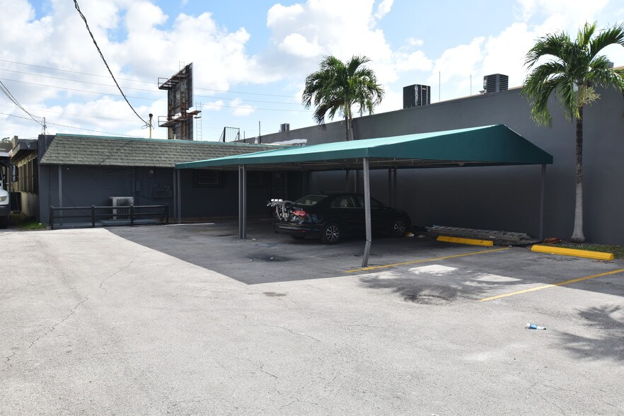 More Photos Of 1772 W Flagler St, Miami Medical For Sale