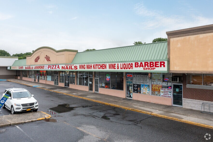 Primary Photo Of 671 Old Town Rd, Terryville Unknown For Lease