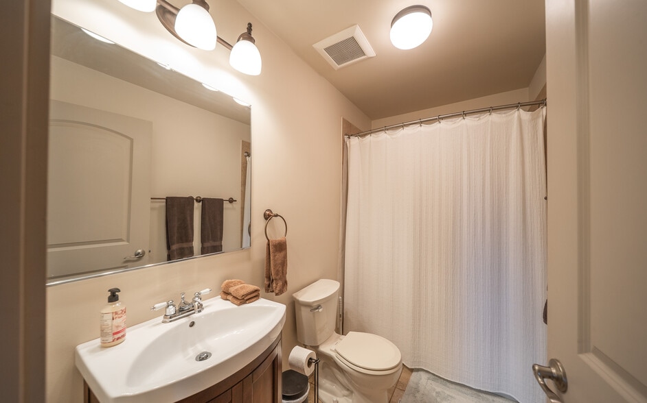 More Photos Of 295 Panthers Den Rd, Makanda Hotel For Sale