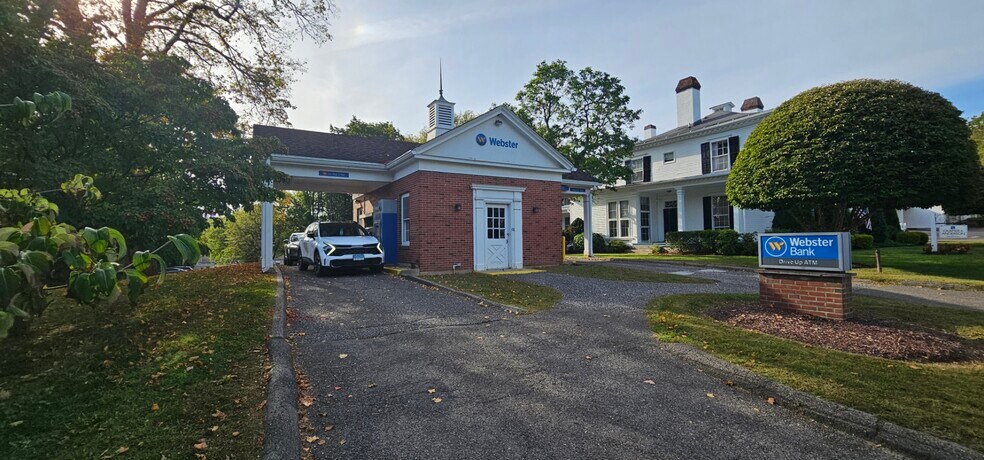 More Photos Of 41-47 Main St, New Milford, Ct, New Milford Storefront Retail Office For Sale