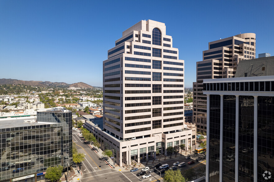 Primary Photo Of 550 N Brand Blvd, Glendale Coworking Space