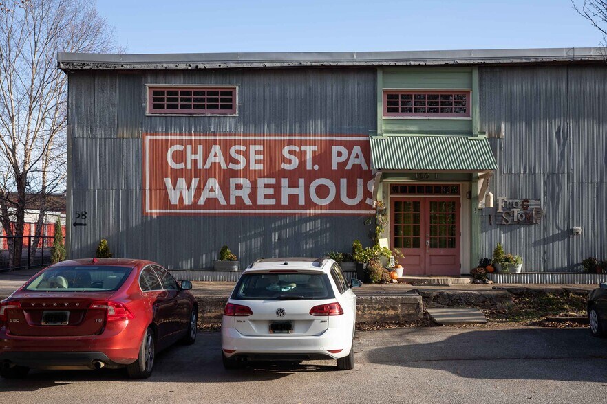 More Photos Of 160 Tracy St, Athens Flex For Lease