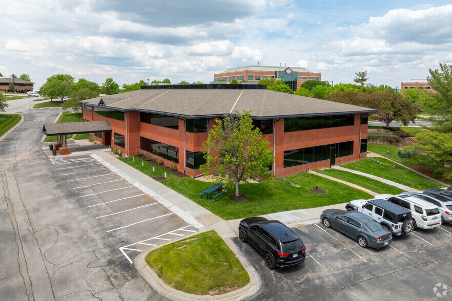 More Photos Of 11837 Miracle Hills Dr, Omaha Office For Lease