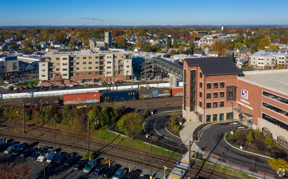 More Photos Of 325 Madison St, Lansdale Apartments For Lease