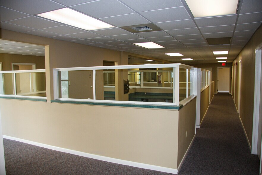 More Photos Of 1301 Government St, Pensacola Flex For Sale