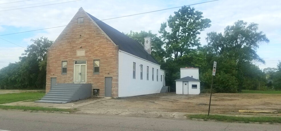 Primary Photo Of 4401 Selby St, Flint Religious Facility For Sale