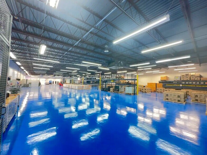 Primary Photo Of 700 Magnolia Dr, Clearwater Warehouse For Sale