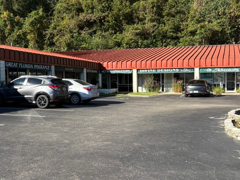 More Photos Of 2522 Capital Cir NE, Tallahassee General Retail For Sale