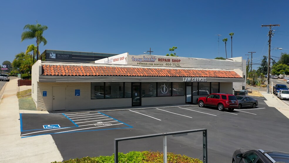 Primary Photo Of 8844 La Mesa Blvd, La Mesa Medical For Lease