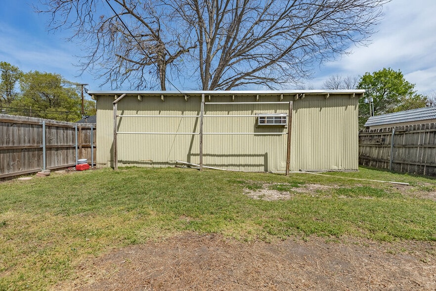 More Photos Of , Waxahachie Unknown For Sale