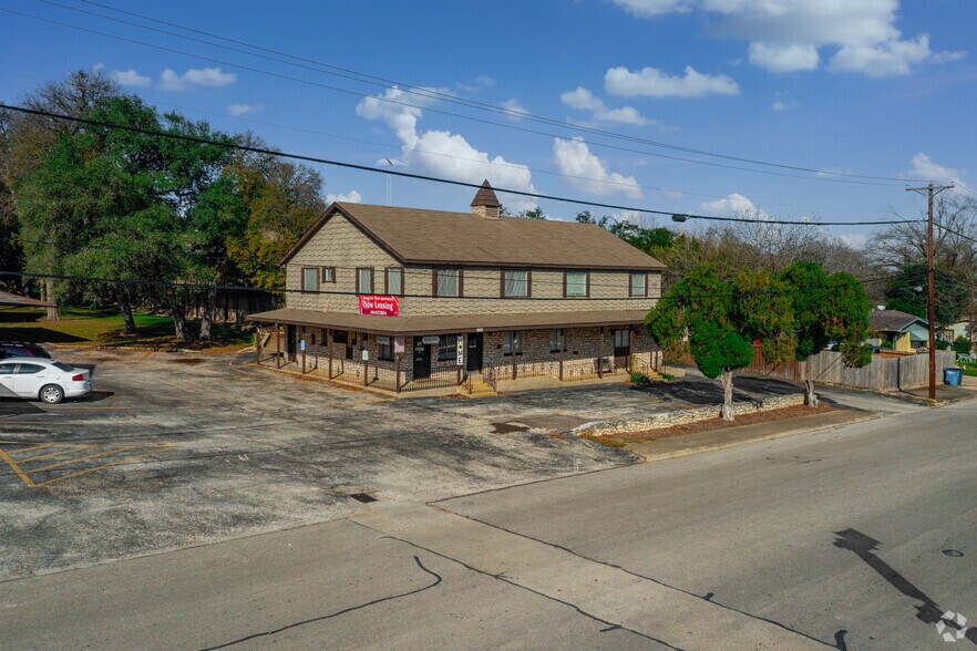 More Photos Of 730 Howard St, New Braunfels Apartments For Sale