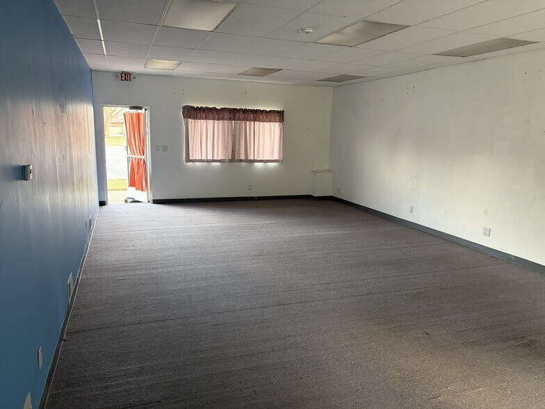 More Photos Of 27051 Southfield Rd, Lathrup Village Freestanding For Sale