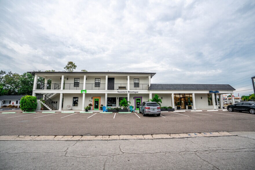 More Photos Of 400 Indian Rocks Rd N, Belleair Bluffs Storefront Retail Office For Sale