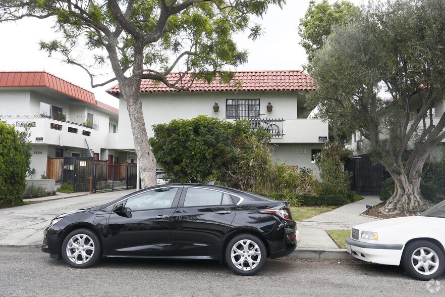 More Photos Of 3338 Mentone Ave, Los Angeles Apartments For Sale