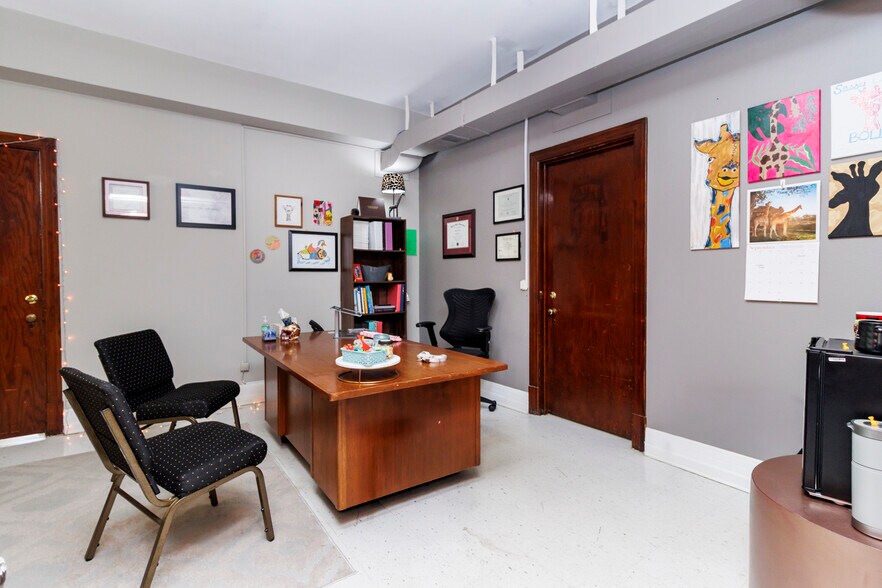 More Photos Of 1131 Broadway St, Buffalo Office For Sale