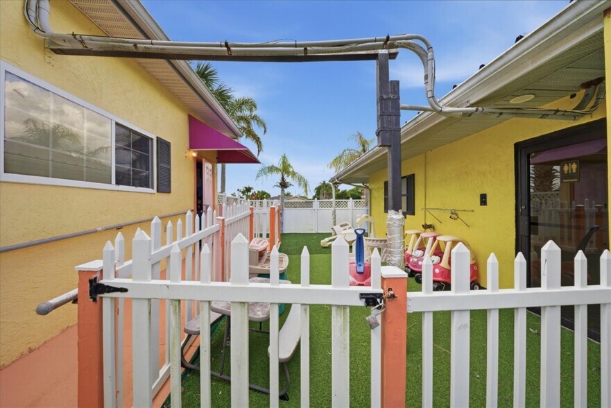 More Photos Of 1330 Knox McRae Dr, Titusville Schools For Sale