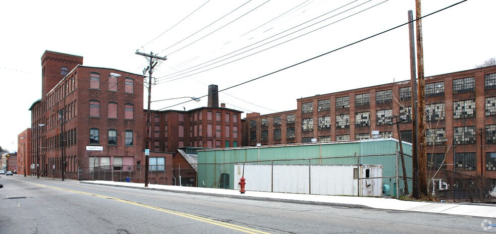 More Photos Of 132-176 Franklin St, Norwich Manufacturing For Sale