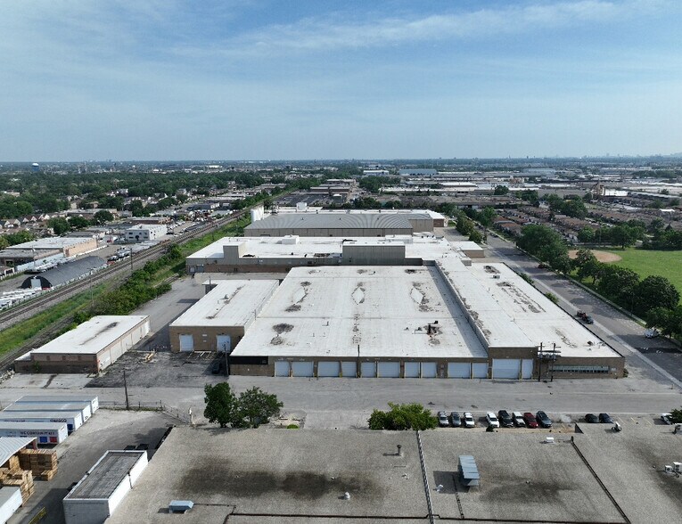 More Photos Of 4850 S Kilbourn Ave, Chicago Manufacturing For Sale