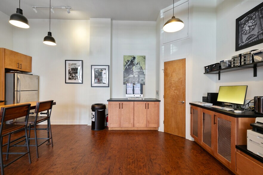 More Photos Of 104 N 19th St, Richmond Loft Creative Space For Sale