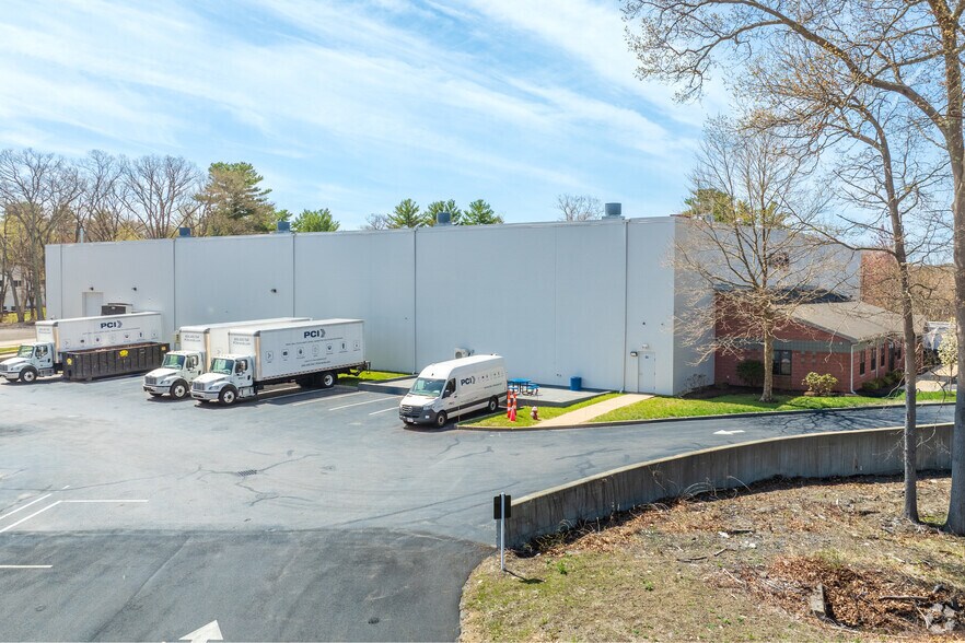 More Photos Of 29 Hayward St, Franklin Warehouse For Lease