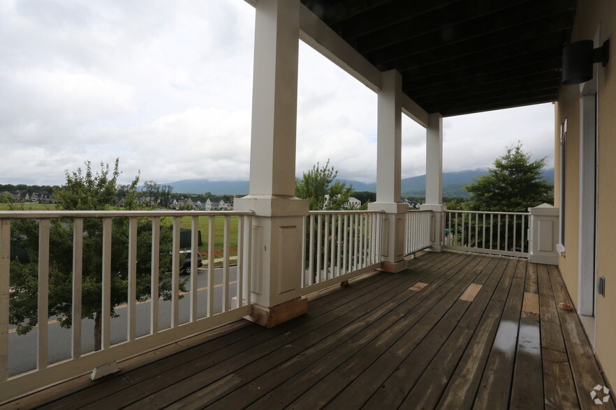 More Photos Of 1005 Heathercroft Cir, Crozet Apartments For Lease