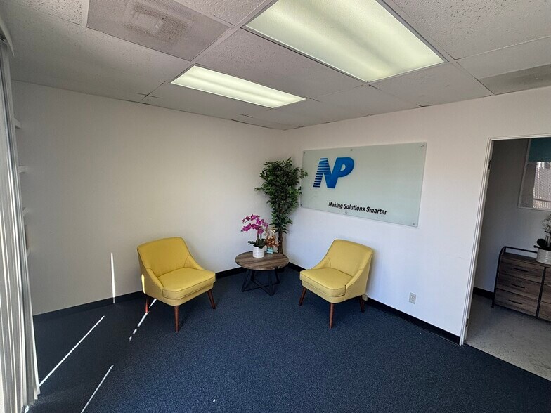 More Photos Of 290-302 Brokaw Rd, Santa Clara Warehouse For Lease