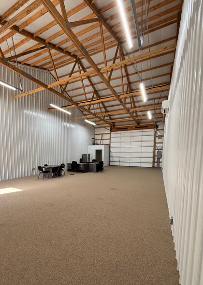 More Photos Of 1325 Old Cherokee Rd, Lexington Office For Lease