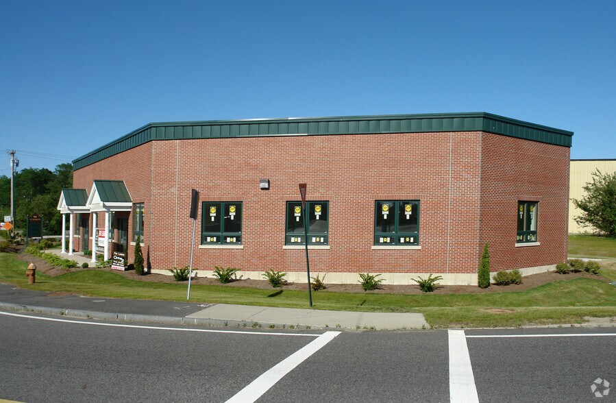 More Photos Of 90 Stevens St, Taunton Office For Sale