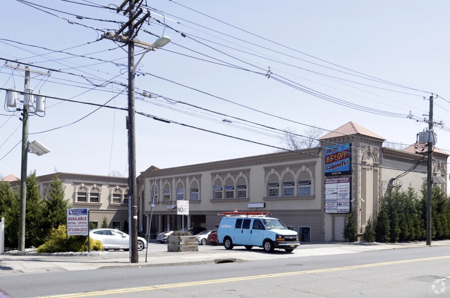 More Photos Of 24 Newark Pompton Tpke, Little Falls Office For Lease