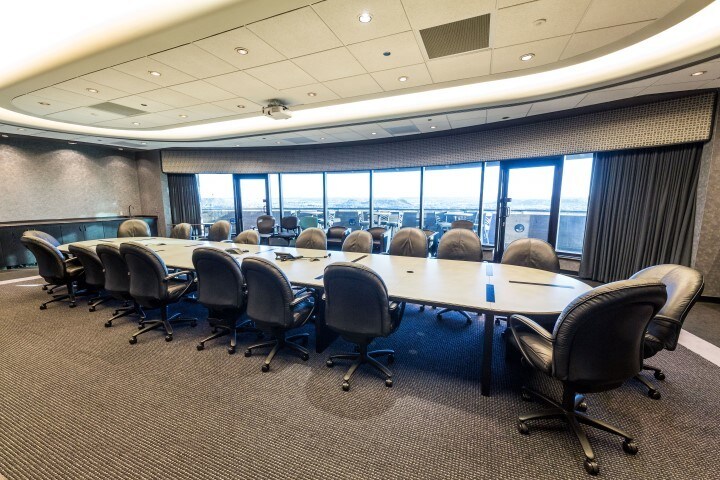 More Photos Of 1000 Fianna Way, Fort Smith Office For Lease