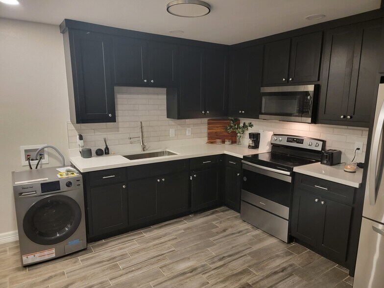 More Photos Of 8205 N La Homa Rd, Mission Apartments For Sale