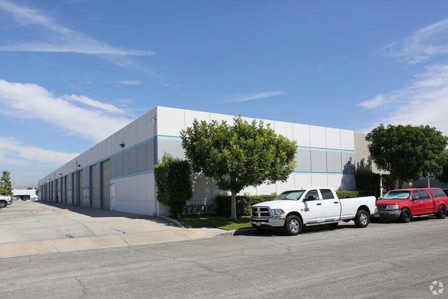 More Photos Of 1161-1191 N Red Gum St, Anaheim Warehouse For Lease