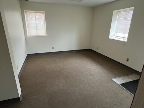 More Photos Of 205 N Michigan St, Oxford Manufacturing For Lease