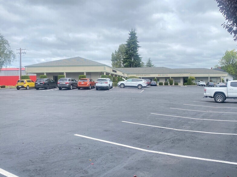 More Photos Of 1611 Kresky Ave, Centralia Medical For Sale