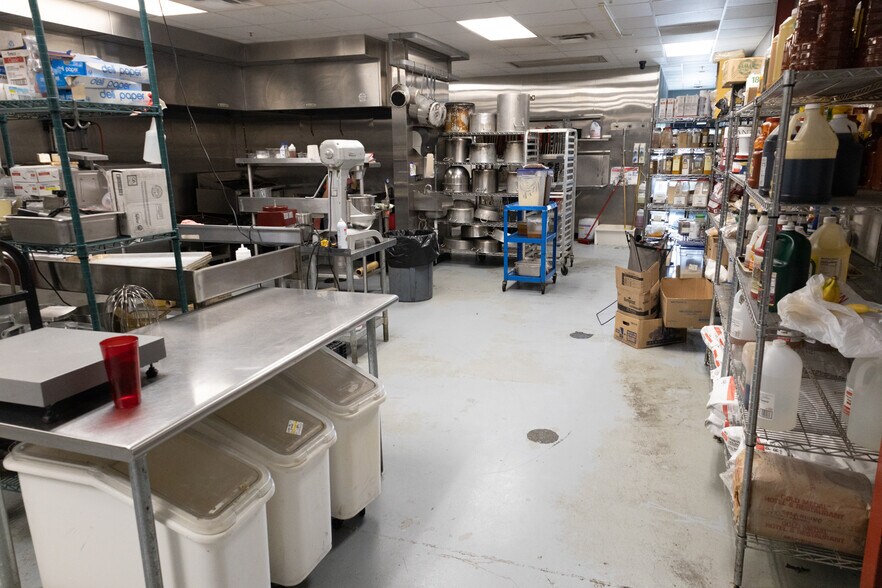 More Photos Of 123 Dj Everett Dr, Cadiz Restaurant For Sale