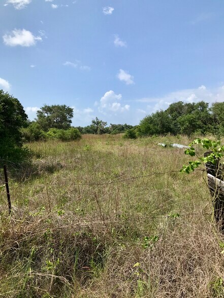 More Photos Of 1525 W 12th St, Rockport Land For Sale