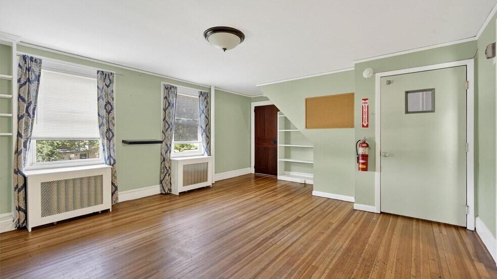 More Photos Of 1 Angola Rd, Cornwall Storefront Retail Office For Sale