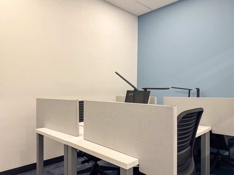 More Photos Of 10334 State Route 59 St, Naperville Coworking Space