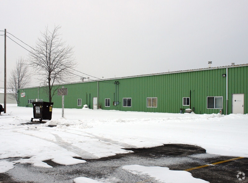 More Photos Of 26675 Eckel Rd, Perrysburg Warehouse For Lease